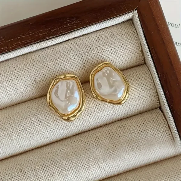 Vintage pearl earrings